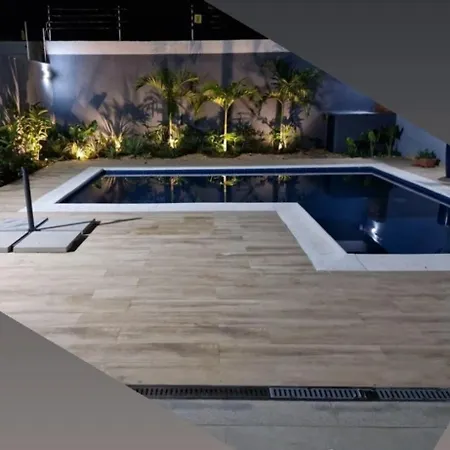 Suite Em Casa Familiar Da Mirian Niteroi Exterior photo